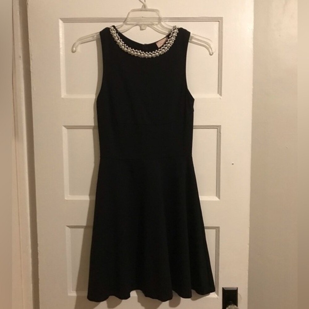 Love Ady Black Sleeveless Fit and Flare Dress with Pearl Collar
